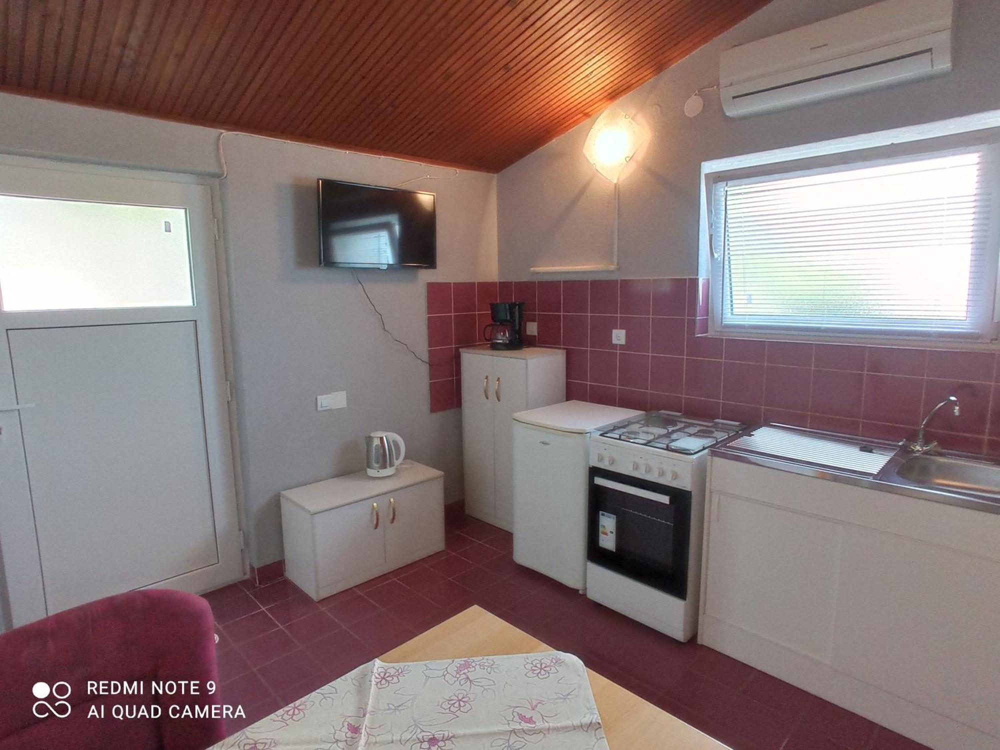 Studio Apartman Premantura Kültér fotó