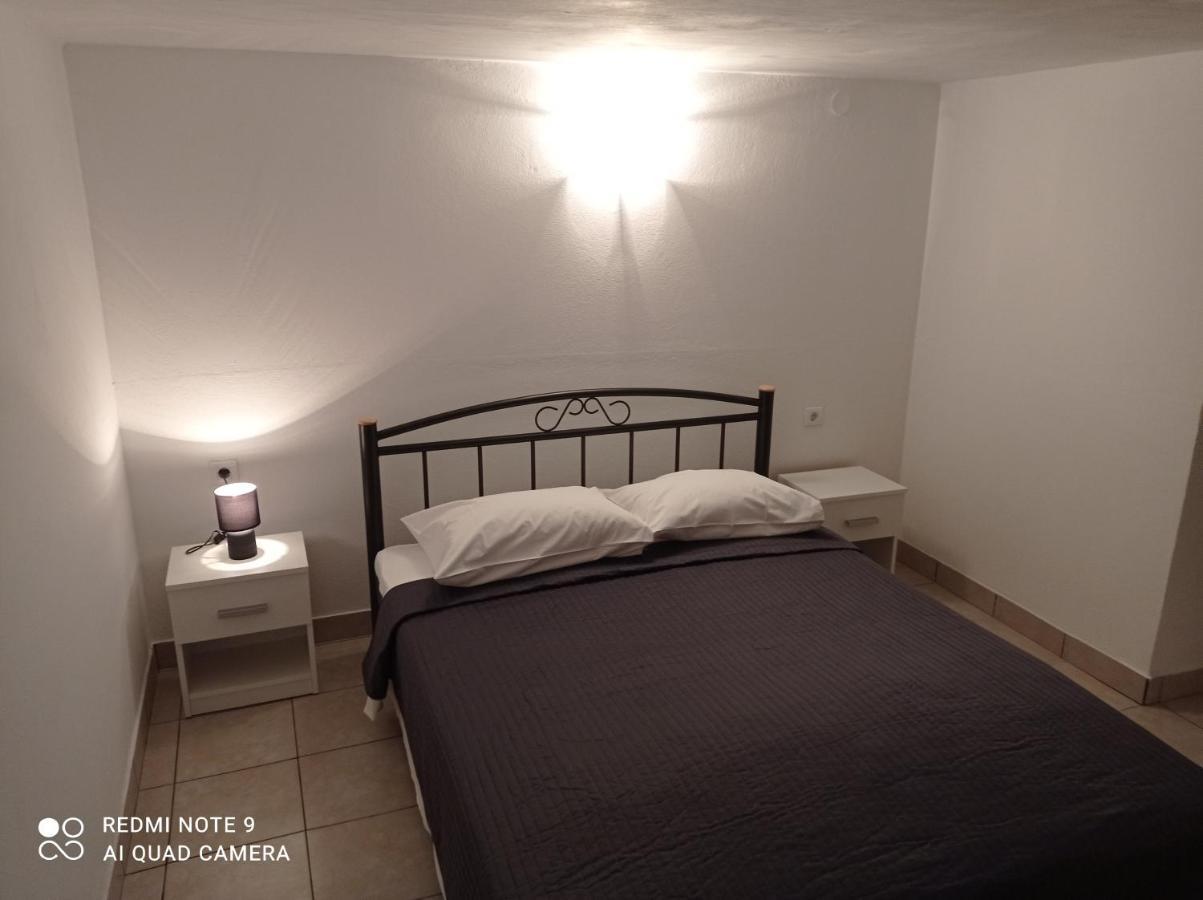 Studio Apartman Premantura Kültér fotó