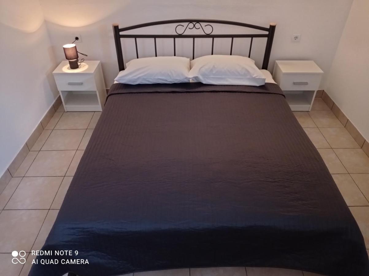 Studio Apartman Premantura Kültér fotó